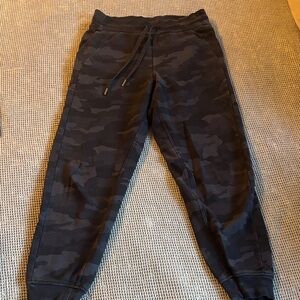 lululemon athletica Dark Camo Scuba Joggers